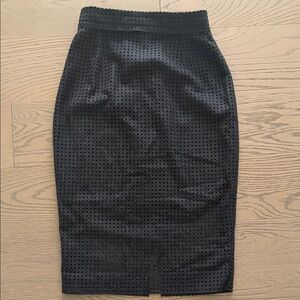 Chic Black Textured Pencil Skirt